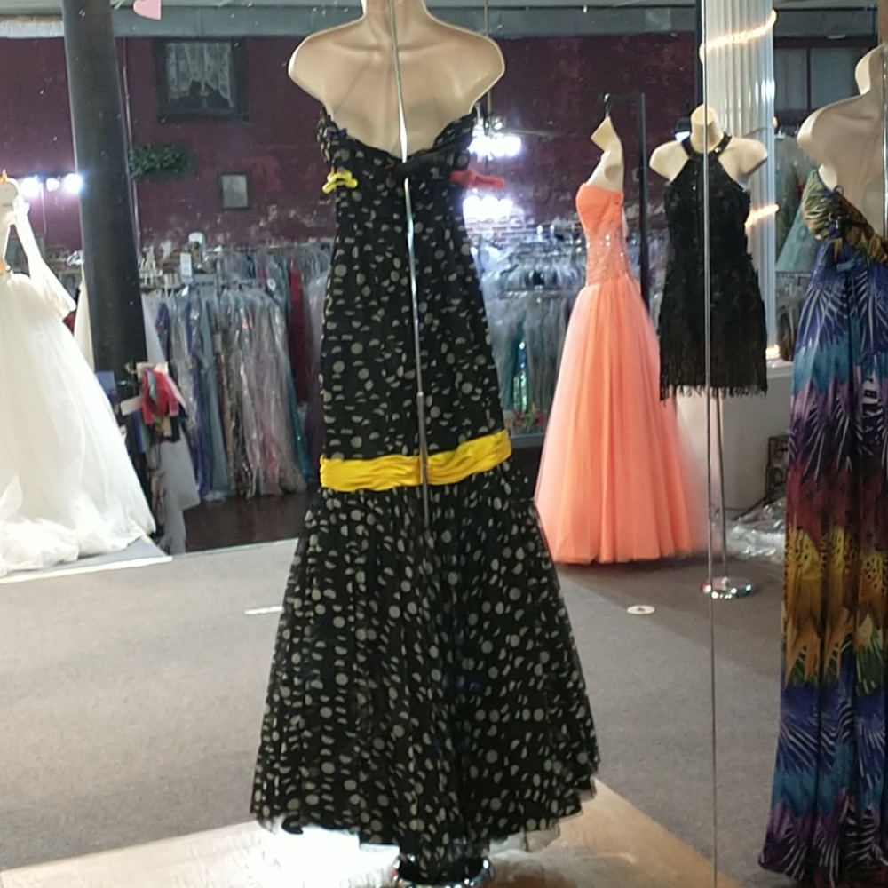 Jovani prom dress - Picture 2 of 6